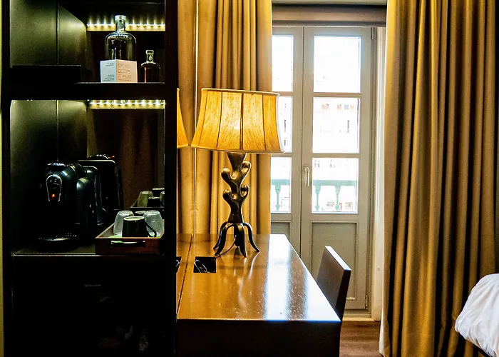 Ξενοδοχείο Figueira By The Beautique & 4*